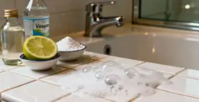 Banheiro impecável: 5 dicas para remover eficazmente o calcário e o tártaro.