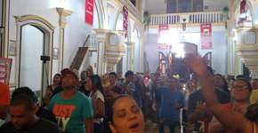 Padre compartilha capela para que evangélicos realizem cultos em Mariana