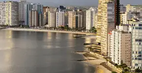 2 cidades em SP lideram ranking de praias poluídas por plástico e com certeza você já foi a alguma delas