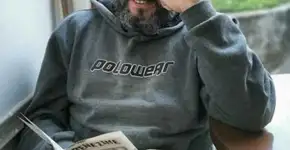 Alpharrabio terá lançamento de livros neste sábado em ‘Conversa de livraria’