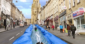 Toboágua pode virar meio de transporte e diversão em rua da Inglaterra