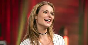 Fã faz tatuagem do rosto de Paolla Oliveira em estilo diferente