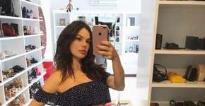 De barriga de fora, Isis Valverde surpreende fãs após dar à luz