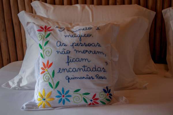 Detalhe da decoração de uma das suítes da pousada baiana