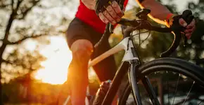 Estudo feito nos EUA revela que pedalar ajuda a prevenir artrose no joelho