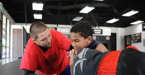 Projeto de Jiu-Jitsu ressignifica rotina de jovens na Baixada Fluminense