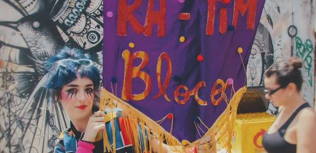 Castelo Rá-tim-bloco