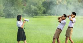 O que significa quando alguém não para de falar e não dá espaço para os outros