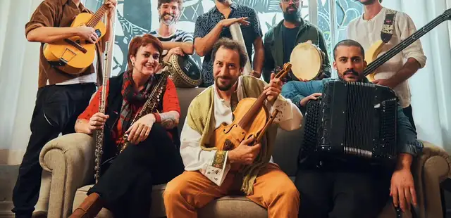 Felipe Gomide E Forrobodó Oriental