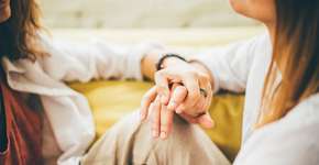 Vizinhos enviam bilhete ameaçando casal de lésbicas: ‘Se mudem em 48h’