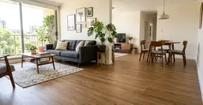 Renovar o piso com azulejos sem quebrá-los? Este truque funciona até em azulejos antigos