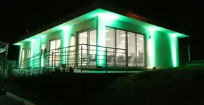 Sustentável e tecnológica, casa inaugurada em SC não tem pregos