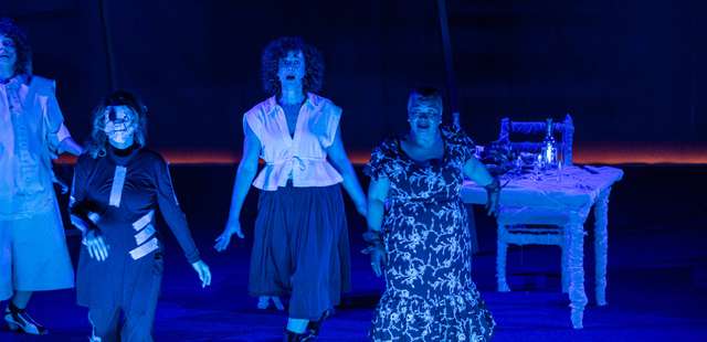 Espetáculo ‘Estratagemas Desesperados’