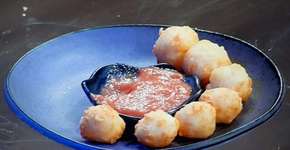 Pão de queijo frito ganha a internet na estreia de MasterChef