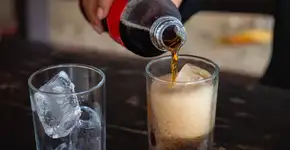 É assim que seu corpo reage ao consumo diário de refrigerante