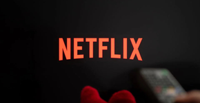 O thriller policial da Netflix é uma série rara com nota 10/10