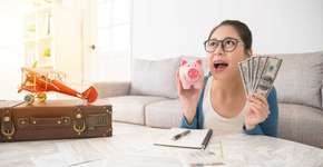 13º salário: pagar dívidas, investir ou fazer compras?