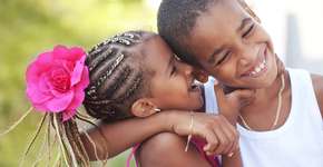 Projeto lança livro gratuito sobre como ouvir as crianças