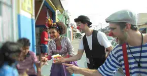 Cia de Achadouros promove cinco oficinas gratuitas com grandes nomes das artes cênicas