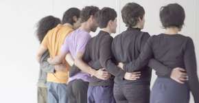 Cia de Teatro Acidental estreia “Coro dos que dão as costas” no Teatro Arthur Azevedo, na Mooca