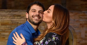 De biquíni, Sabrina Sato mostra barriguinha ao lado de Duda Nagle