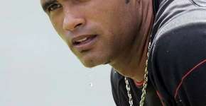 Caso Neymar gera onda de glorificação a goleiro Bruno