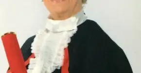 Gaúcha de 86 anos se forma em direito para ajudar idosos