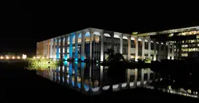 Concurso para diplomata: como ser embaixador sem indicação