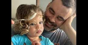 Carmo Dalla Vecchia denuncia homofobia após vídeo com filho