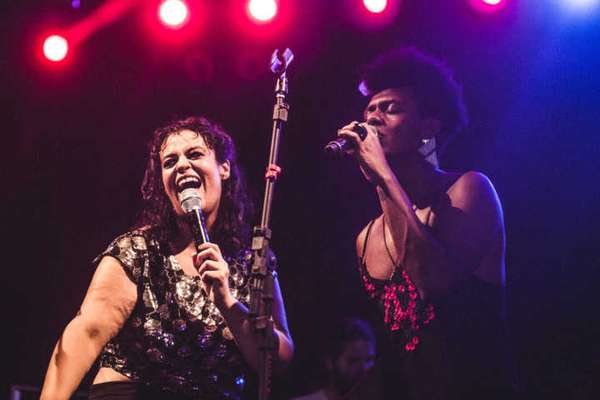 As mina tem poder: Tulipa Ruiz e Liniker