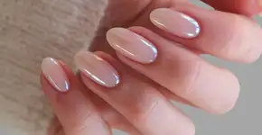 3 tendências de unhas com acabamento espelhado