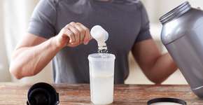 Você está tomando creatina na hora errada? Estudo revela o momento ideal