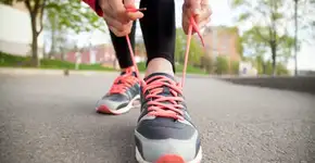 Loja virtual vende tênis da Nike por até metade do preço