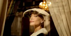 Angelina Jolie se transforma em um dos maiores nomes da música clássica em filme que acaba de chegar no Prime Video