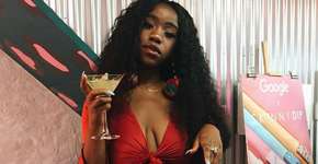 Blogueira cria campanha para mulheres aceitarem peitos caídos