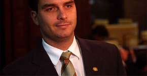 Flávio Bolsonaro afirma que não dará um centavo para Parada Gay