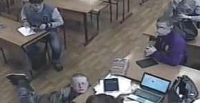 Jovem morre em sala de aula após ataque homofóbico