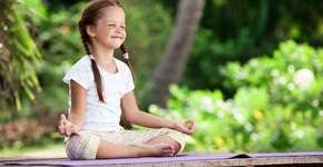 Projeto une ioga e histórias para melhorar a concentração