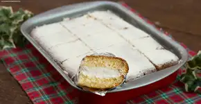 Bolo gelado de Leite Ninho no papel alumínio