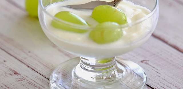 Aprenda a fazer iogurte natural caseiro