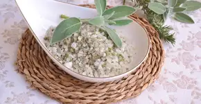 2 banhos para limpar as energias após o Halloween