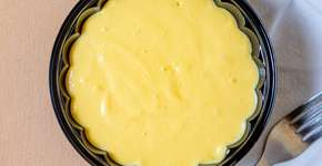 Torta de mousse de maracujá super fácil de fazer