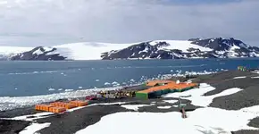 Deficiente visual tenta escalar 6 das maiores montanhas do mundo