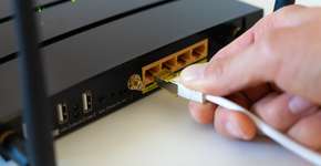 Veja como turbinar a sua internet conectando apenas um cabo ao modem