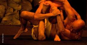 Espetáculo “Rútilo nada” no CCSP