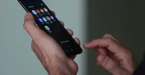 Golpe via SMS mira beneficiários do Bolsa Família; saiba como evitar