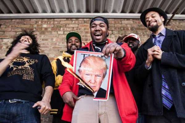Rappers de Chicago demonstrando sua opinião sobre o presidente Trump