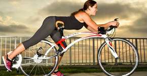 Designer cria bicicleta que permite ciclista pedalar deitado