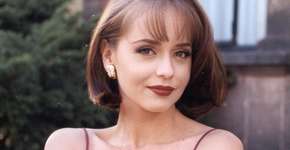 Atriz de ‘A Usupardora’ reencontra irmã gêmea após 10 anos