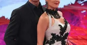 Lucas Veloso divide a web ao pedir bailarina em namoro no Faustão